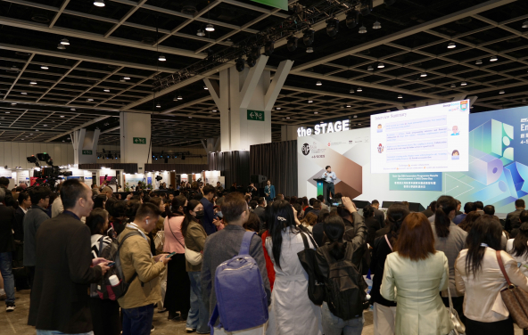 超過 450 位嘉賓出席於香港貿發局「創業日」（E‑Day）舉行的「Tech‑Up 粵港澳大灣區青年創客計劃成果發佈暨香港大學創科演示日 」。
 